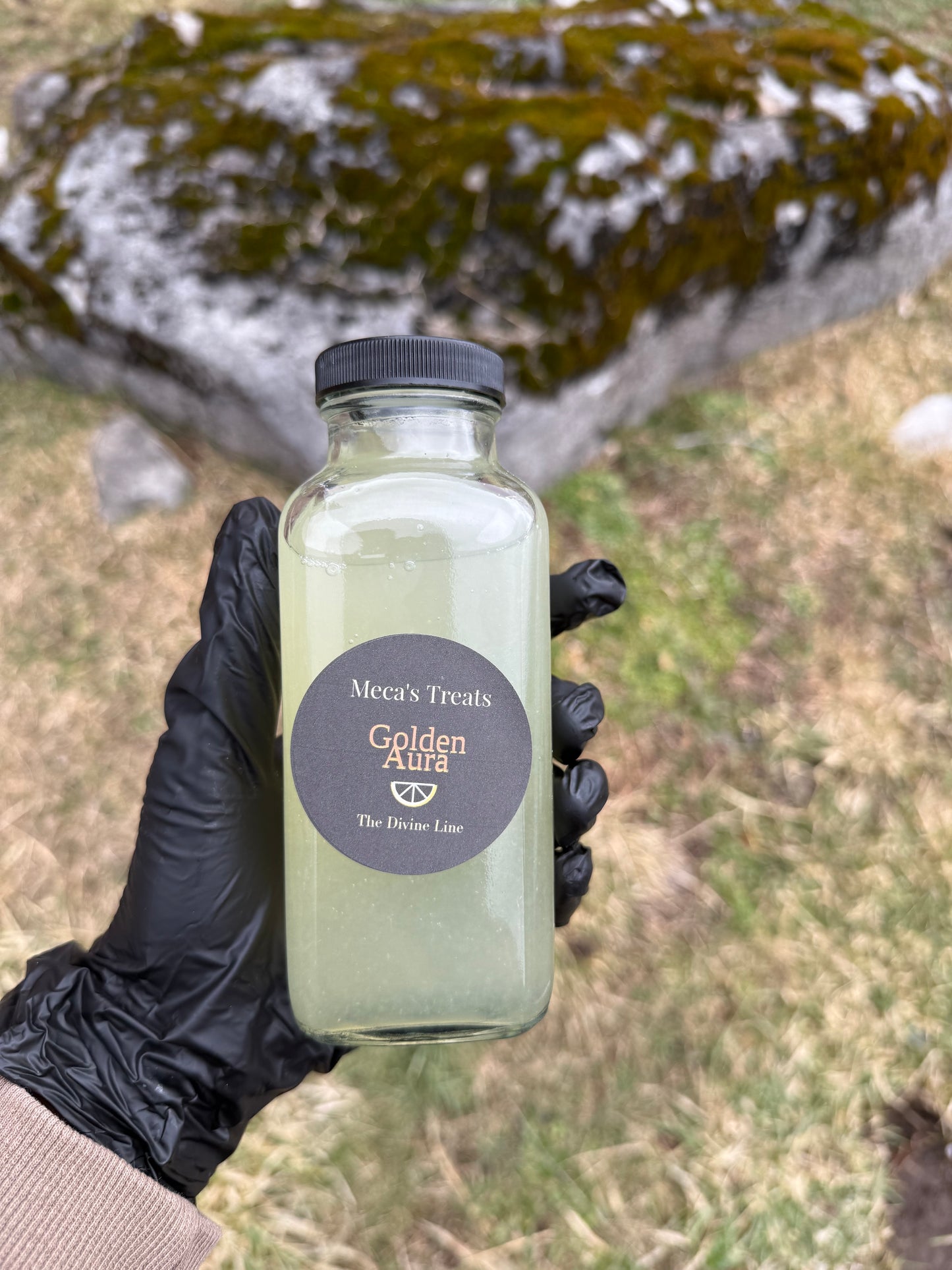 Golden Aura – Classic Lemonade 🍋✨